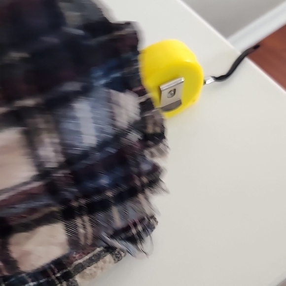 Pendleton Shirt Mens Plaid Size L but runs small Fits M Cut Off Sleeve - Picture 13 of 16